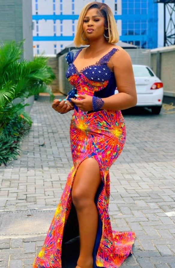 Pictures Trending and Fascinating Ankara Designs For Classy Ladies (13)