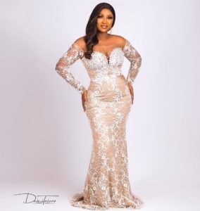 Latest Asoebi Styles: Stunning Ankara And Lace Styles 2020