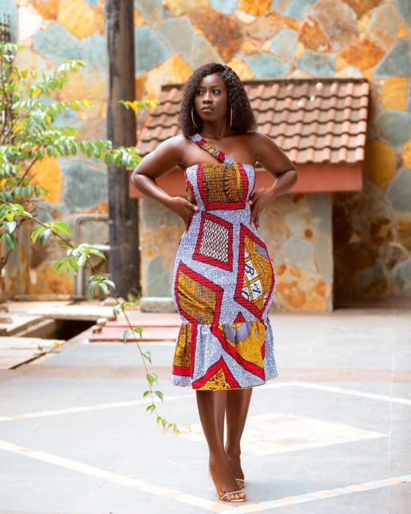 PHOTOS: Elegant African Dresses Online – African Dresses For Women 2021