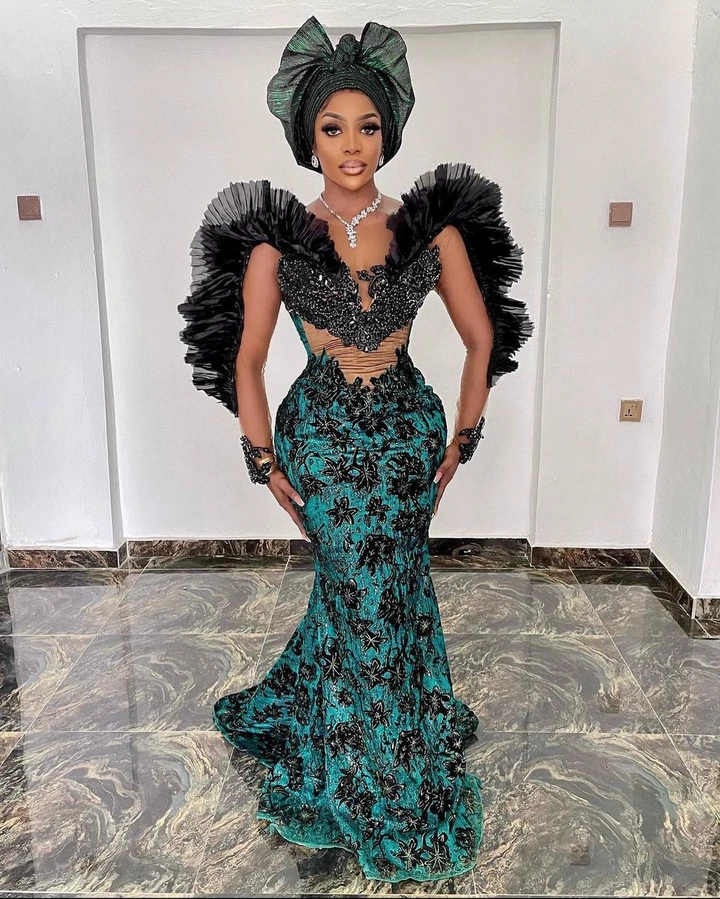 62 Customized Gowns, Skirt And Blouse Combination Styles, And jumpsuits Ladies Can Rock This Easter (36)