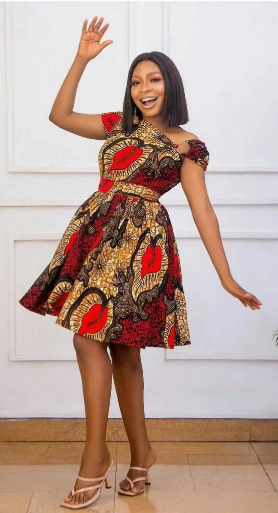 Adorable Ankara Short Gown Styles For Stylish And Classy Looks (3)