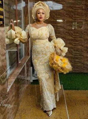 Gold Coloured Aso-Ebi Styles (18)