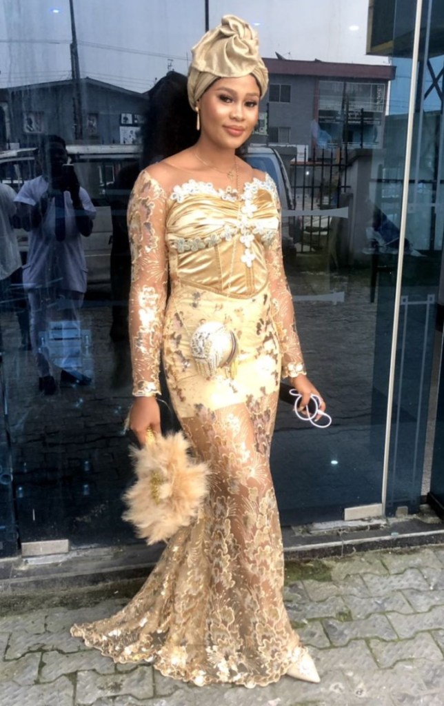 Gold Coloured Aso-Ebi Styles (8)