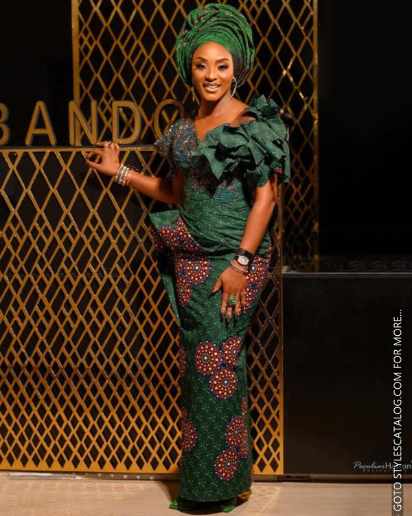 45+ Matured Ways To Style Your Lemon, Sea, and Emerald Green Lace Fabric For Owambe Parties (46)