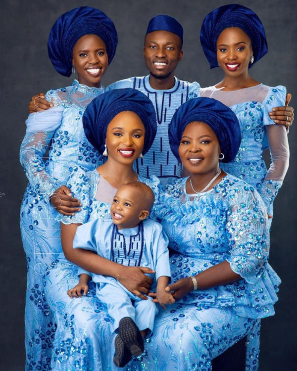 Beautiful Style Ideas For Lovely Families Who Slay Together (16)