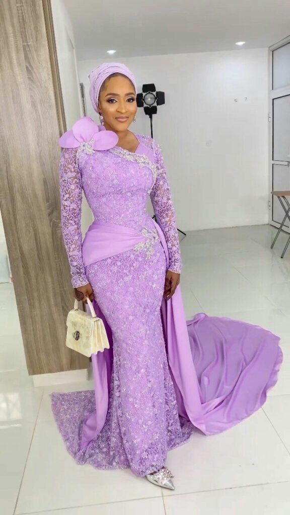 Adorable Gown Styles Inspiration You Can Copy For Your Next Outing (1)