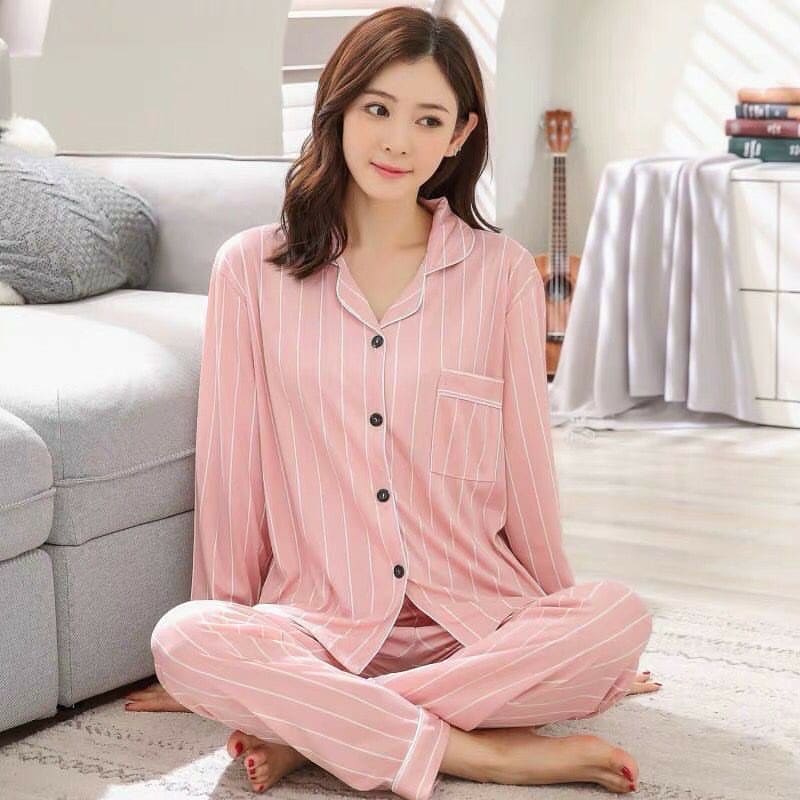 Fascinating Women's Silk Satin Pajamas You Should Consider (12)