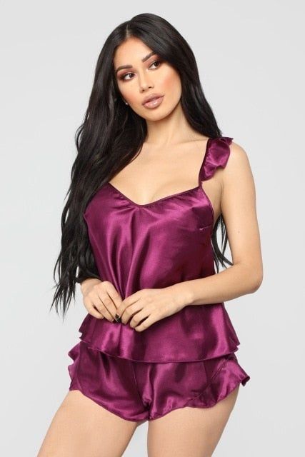 Fascinating Women's Silk Satin Pajamas You Should Consider (7)