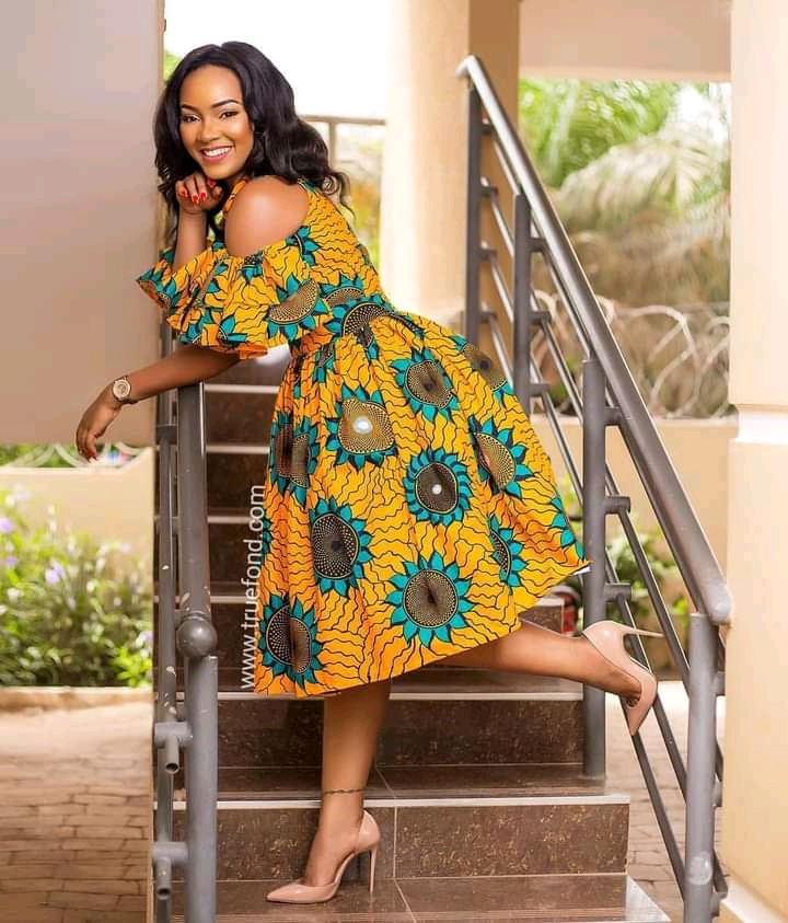 Glamorous and Stylish Corporate Ankara Gown Styles for Ladies ...