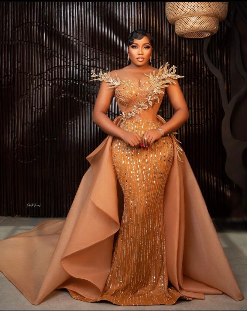 Top 15 Aso-Ebi Styles That Will Make You Stand Out