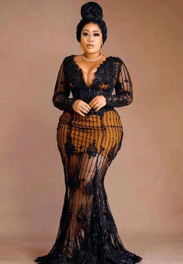 Top 15 Aso-Ebi Styles That Will Make You Stand Out