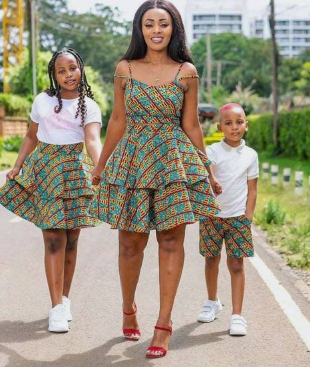 Adorable Mother Daughter Matching Outfits For Photoshoots (1)