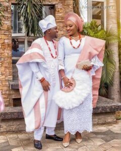 Traditional Wedding Attire for Couples to Look Gorgeous