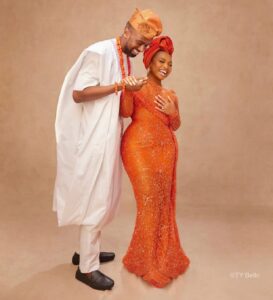Traditional Wedding Attire for Couples to Look Gorgeous