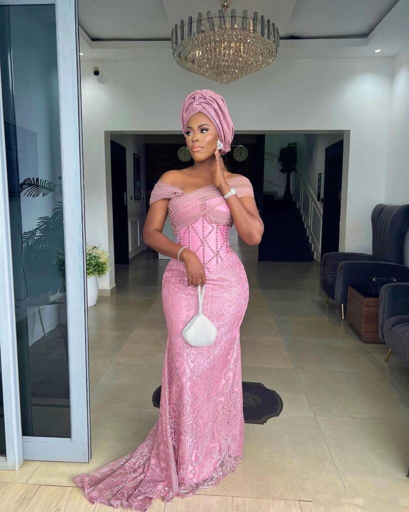 Top 15 Aso-Ebi Styles That Will Make You Stand Out