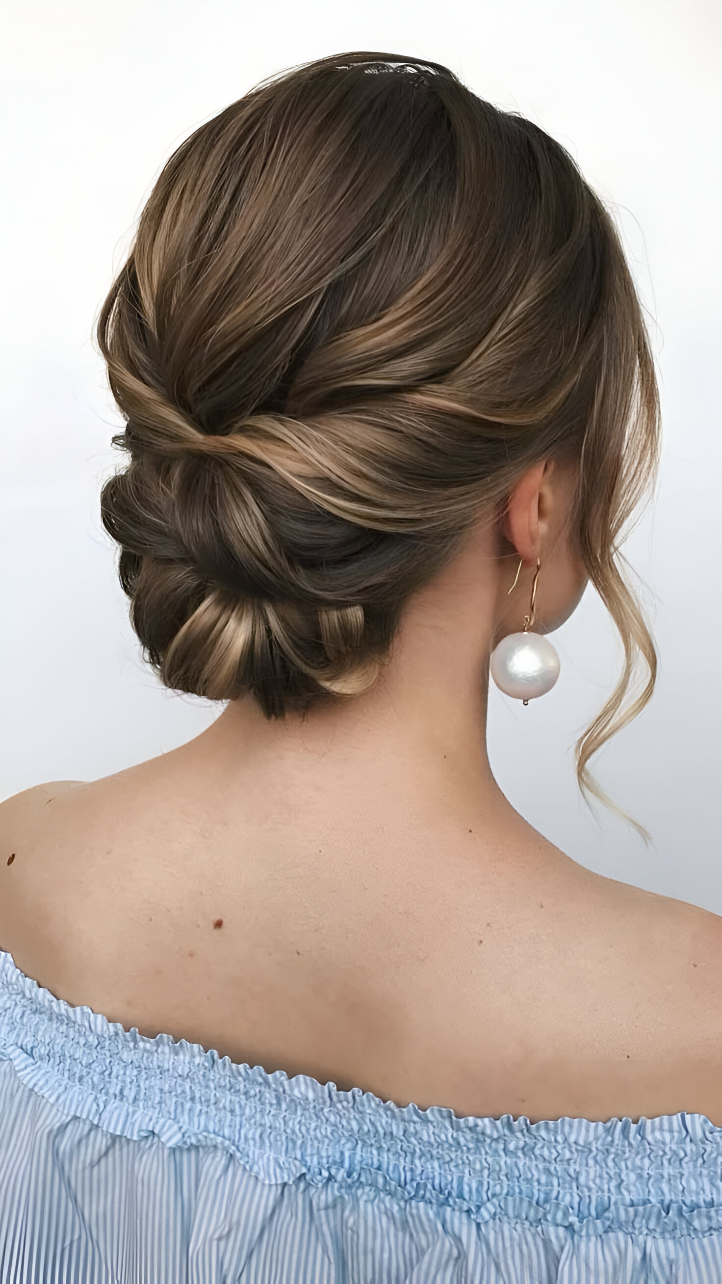 30 Gorgeous Elegant Updos To Make You Pretty Like A Model 22