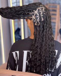 Half Braided Knotless with Defined Waves